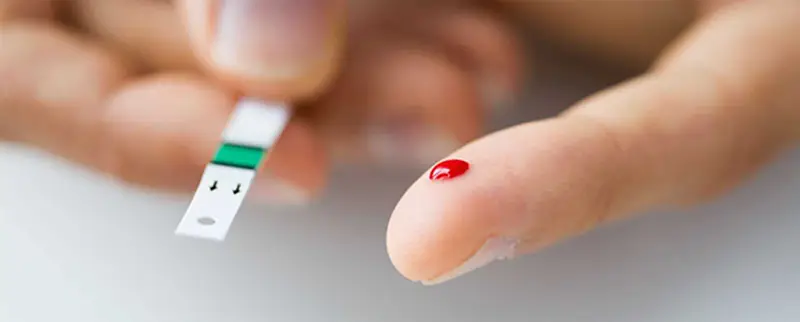 کاشت ایمپلنت دندان برای افراد دیابتی در تهران